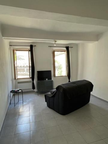 לורג Joli Appartement Au Coeur Du Village מראה חיצוני תמונה
