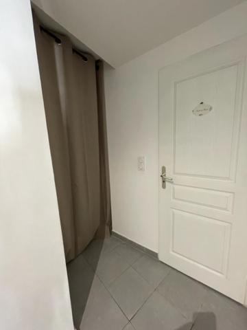 לורג Joli Appartement Au Coeur Du Village מראה חיצוני תמונה