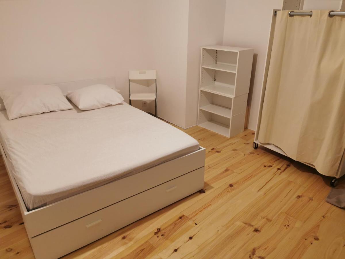 לורג Joli Appartement Au Coeur Du Village מראה חיצוני תמונה